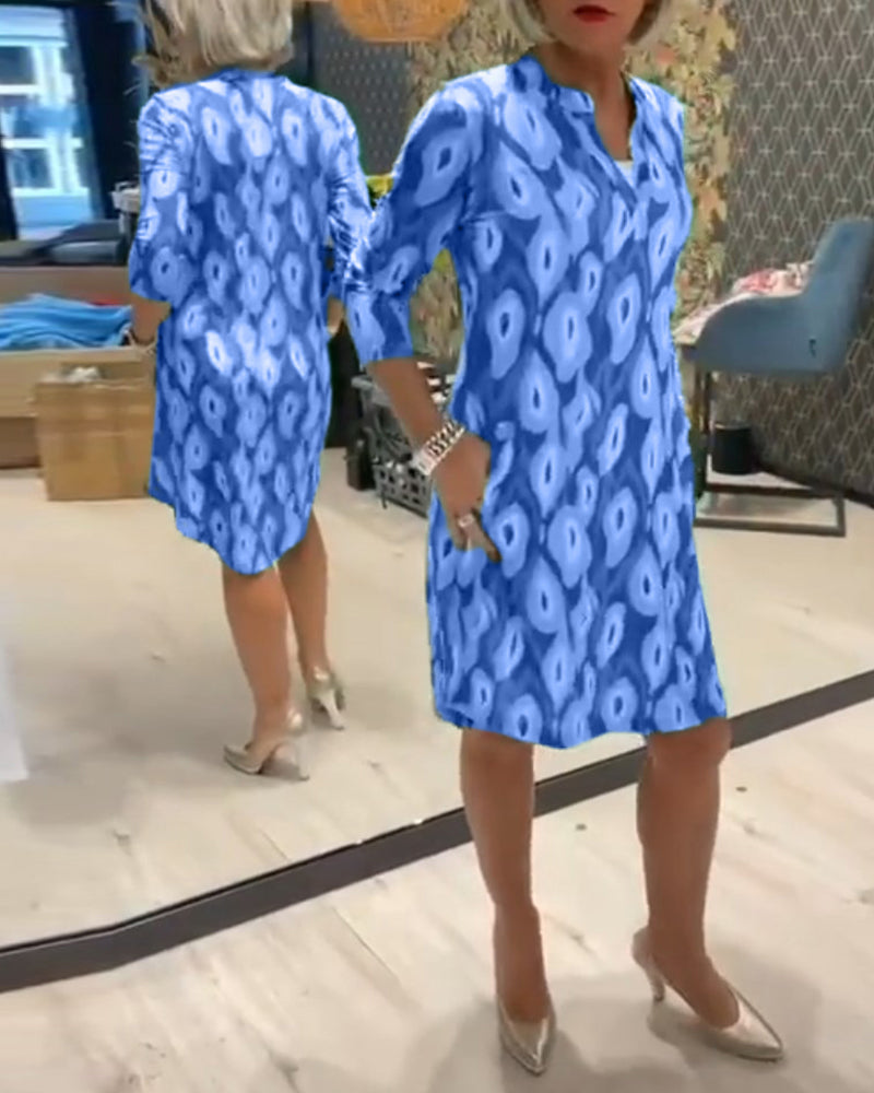 V-neck printed three-quarter sleeve dress