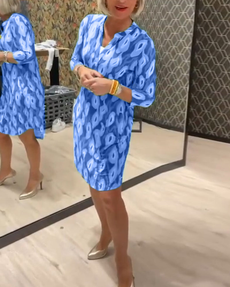 V-neck printed three-quarter sleeve dress