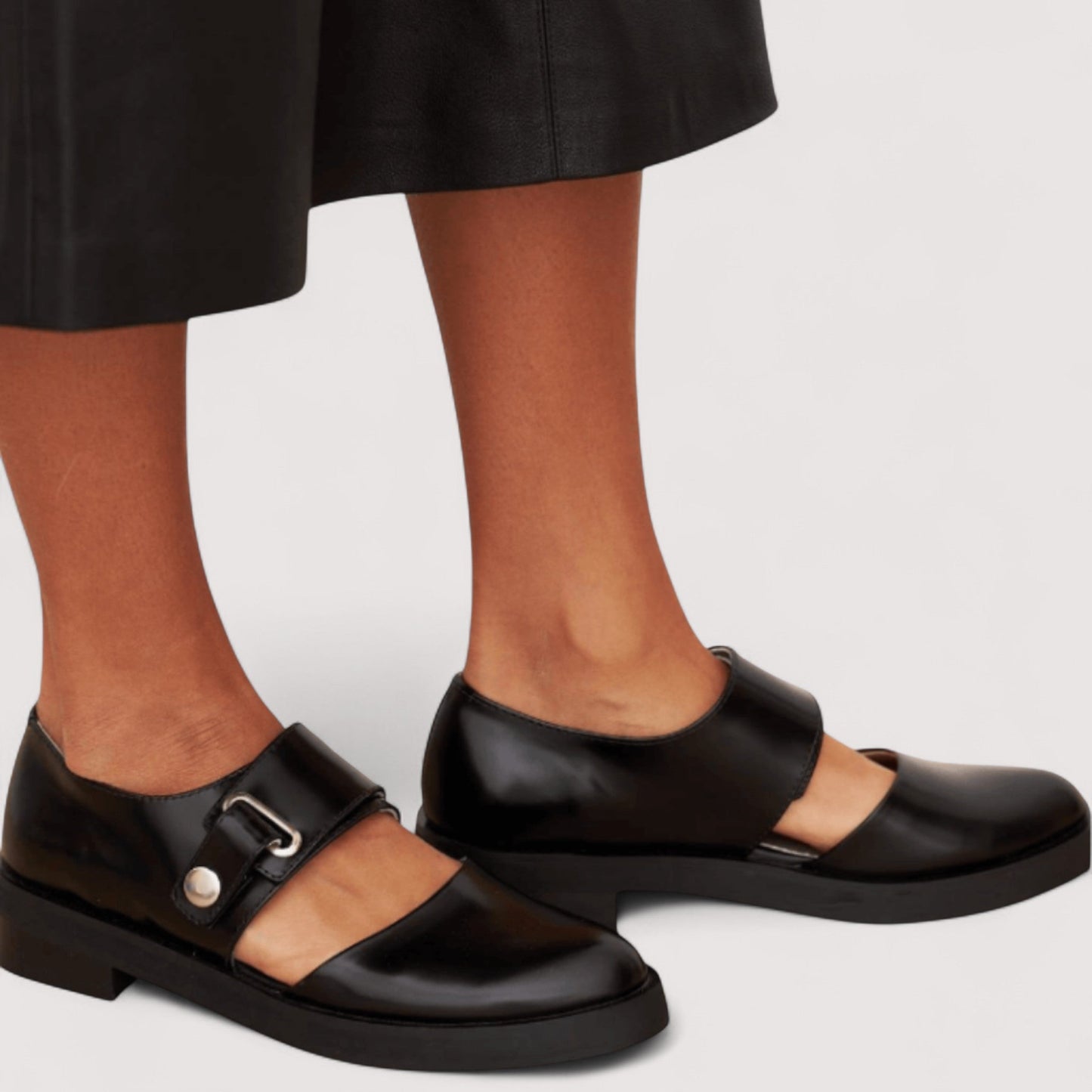 Sofia - Timeless Elegant Sandals