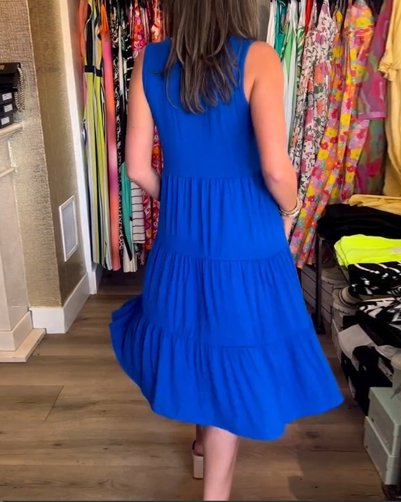 Pleated sleeveless loose dress