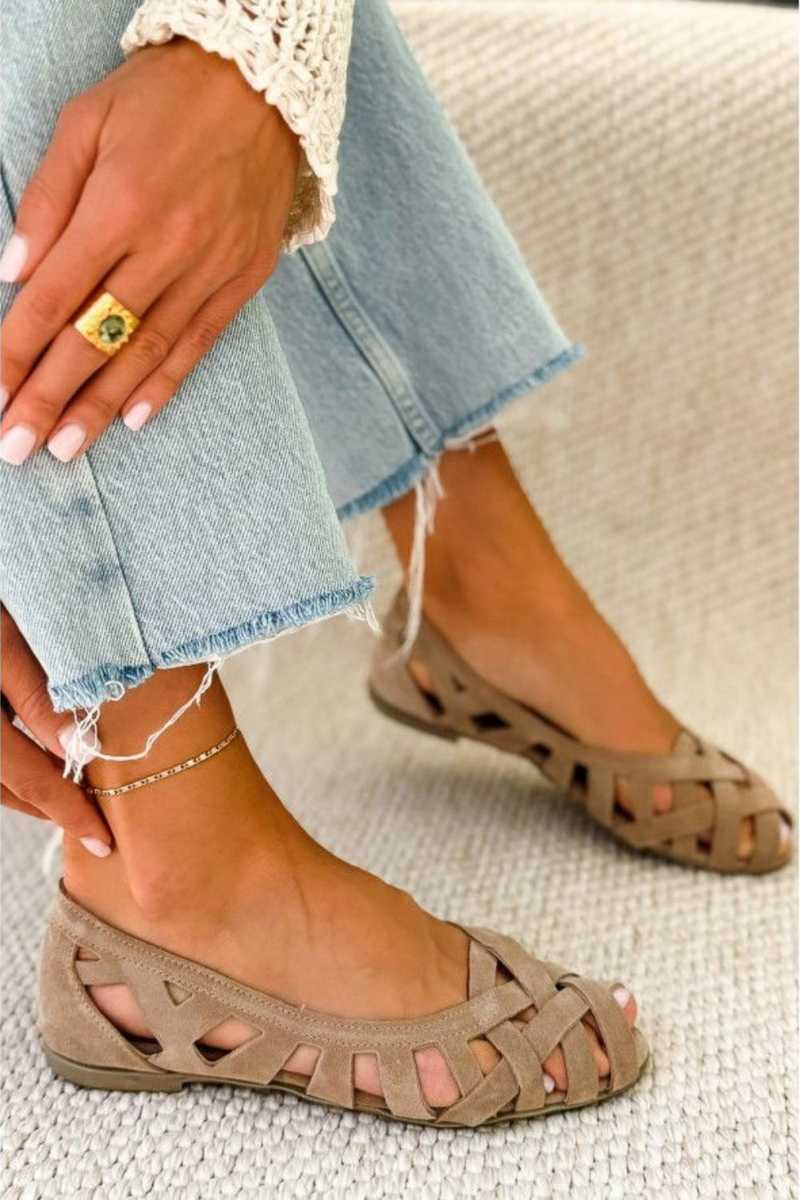 Marcella sandals colour option