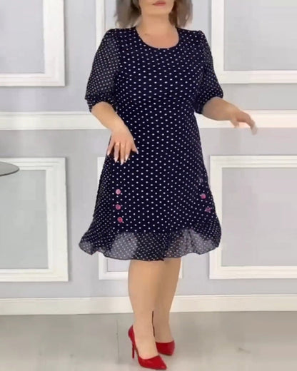 Elegant half-sleeve dress with polka dot print