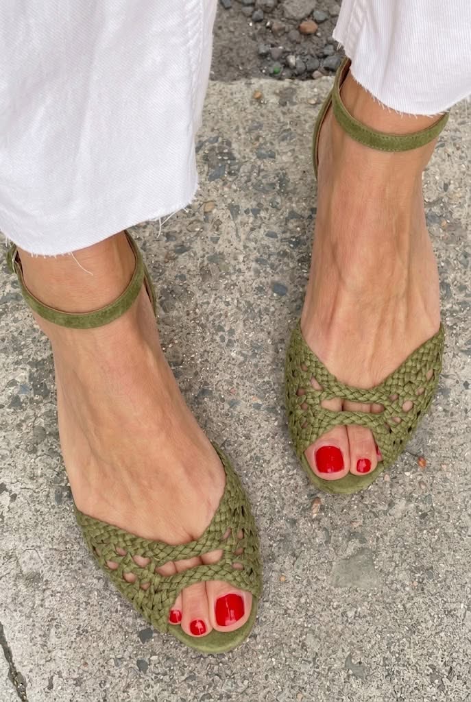 Fiorella sandals in Olive Green